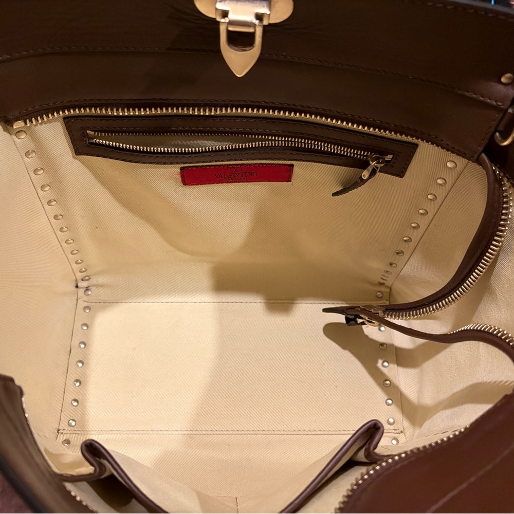 Valentino Garavani Rockstud Double Handle Tote - Soft Calfskin Leather - (Rubin) - Picture 7 of 9